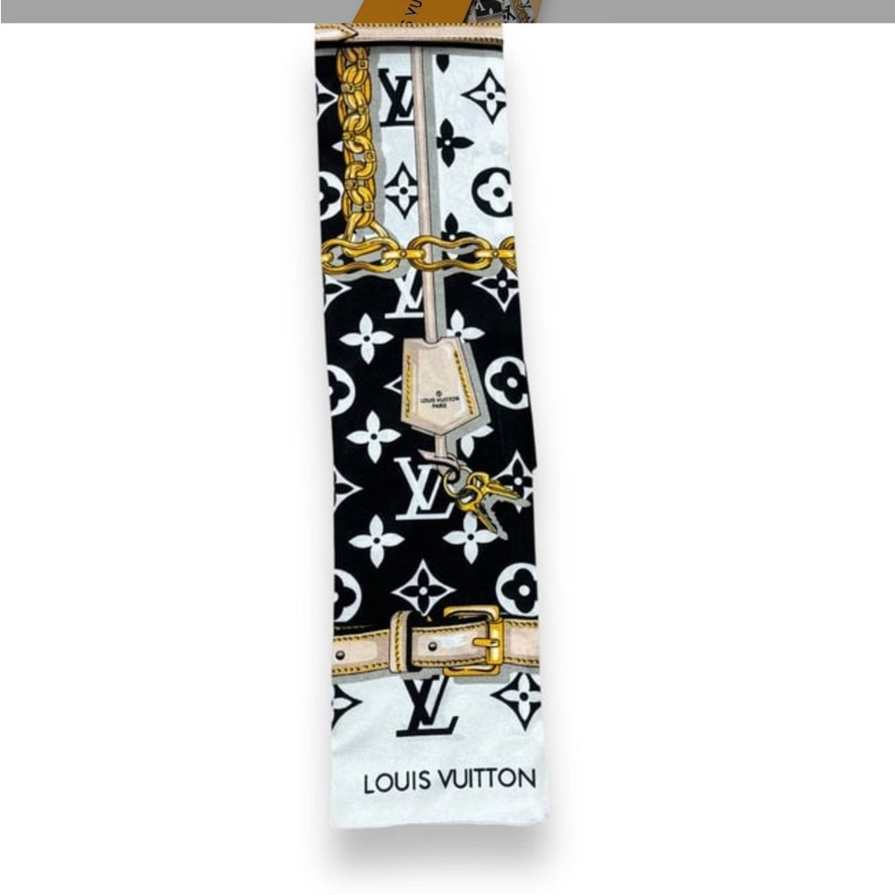 Louis Vuitton Silk Monogram Confidential Bandeau
Black Scarf - Picture 6 of 11